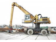    Liebherr 954, 2010 .