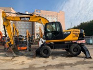    JCB JS 200W